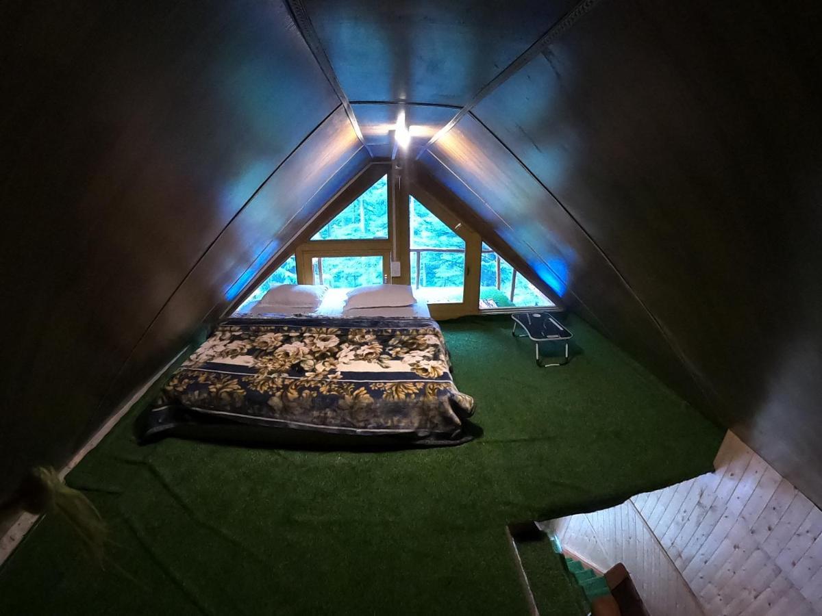 Reverberate Cafe & Cottages - Negi'S Place Jibhi المظهر الخارجي الصورة